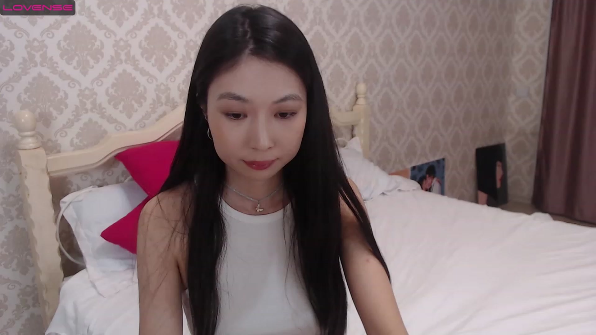Gallery image thumbnail from blackfoxi's myfreecams stream on, 02/02/2023, 13:32 image 8 of 20