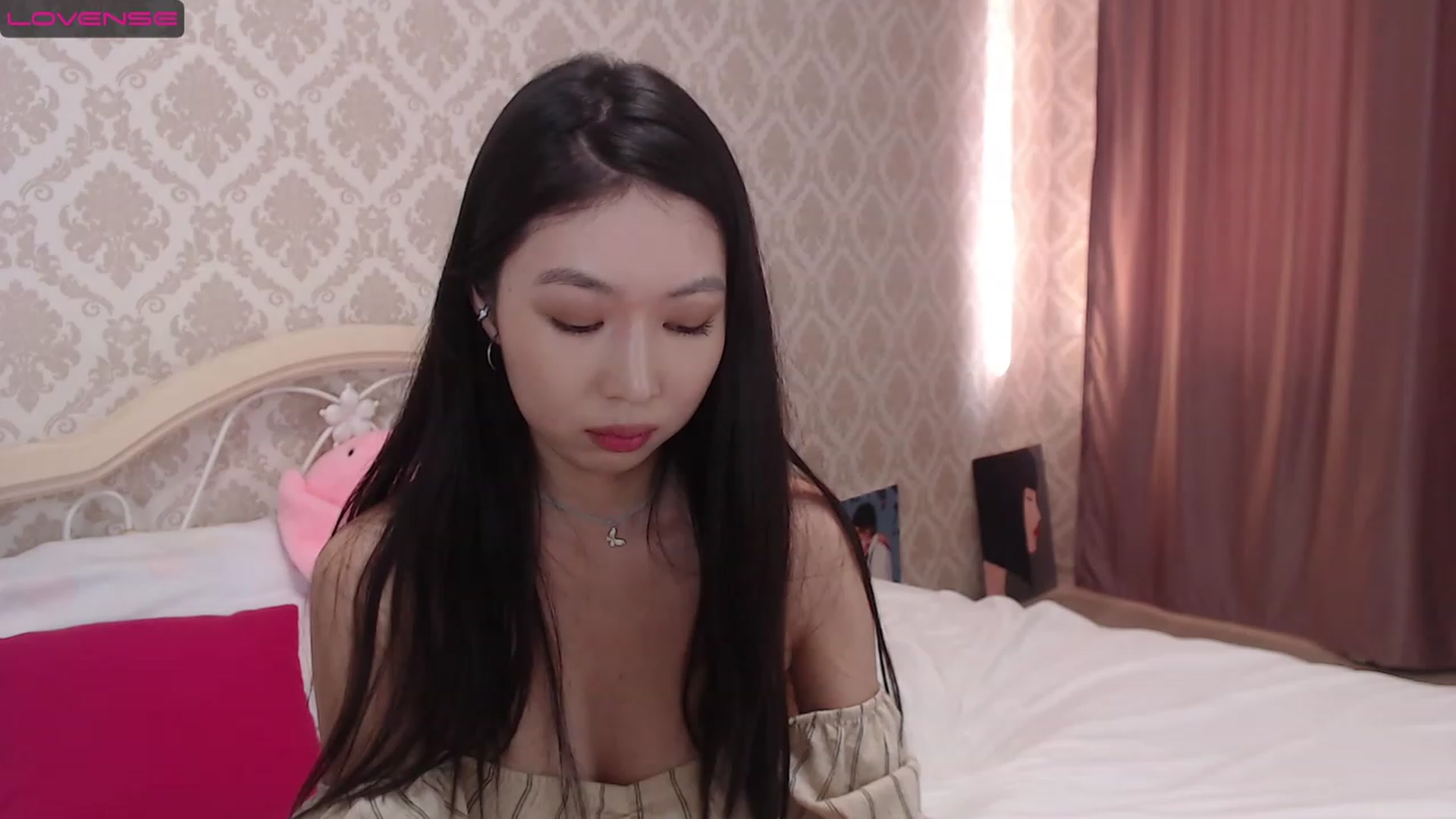Gallery image thumbnail from blackfoxi's myfreecams stream on, 02/03/2023, 09:52 image 1 of 20
