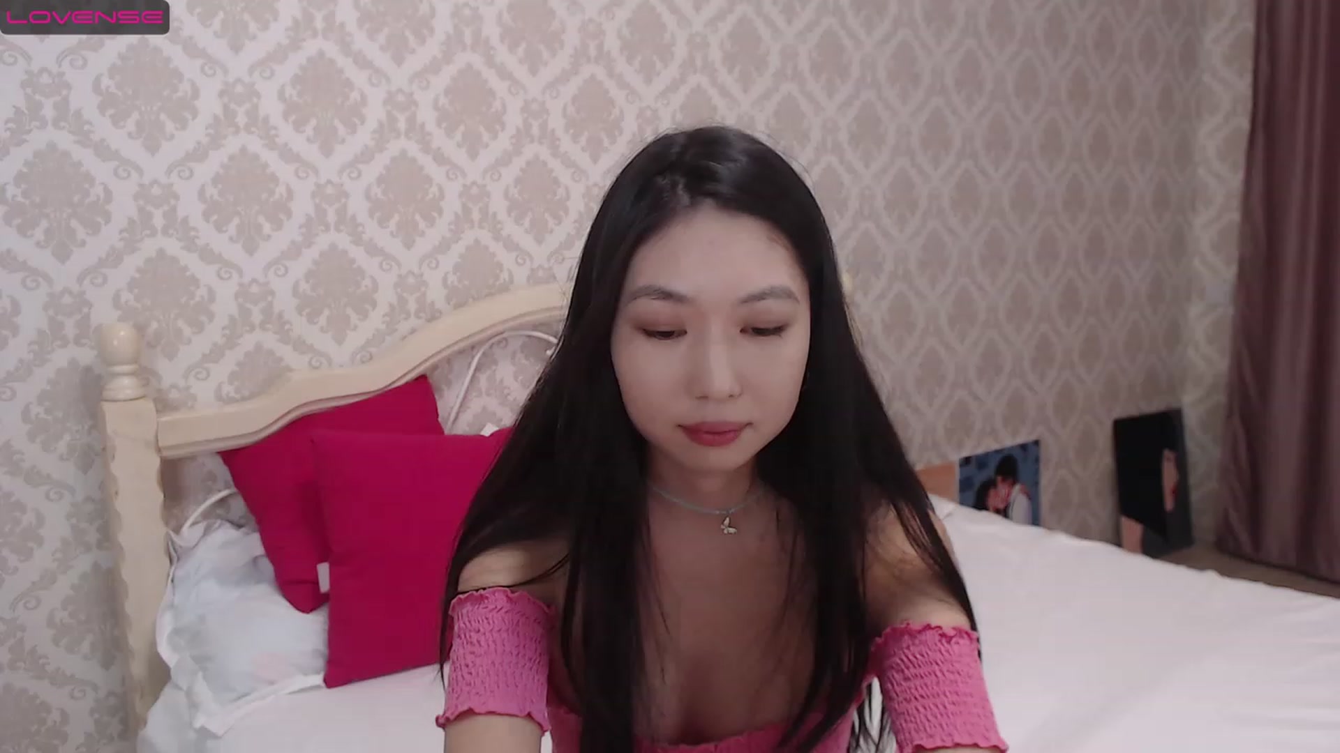Gallery image thumbnail from blackfoxi's myfreecams stream on, 02/05/2023, 11:10 image 4 of 20