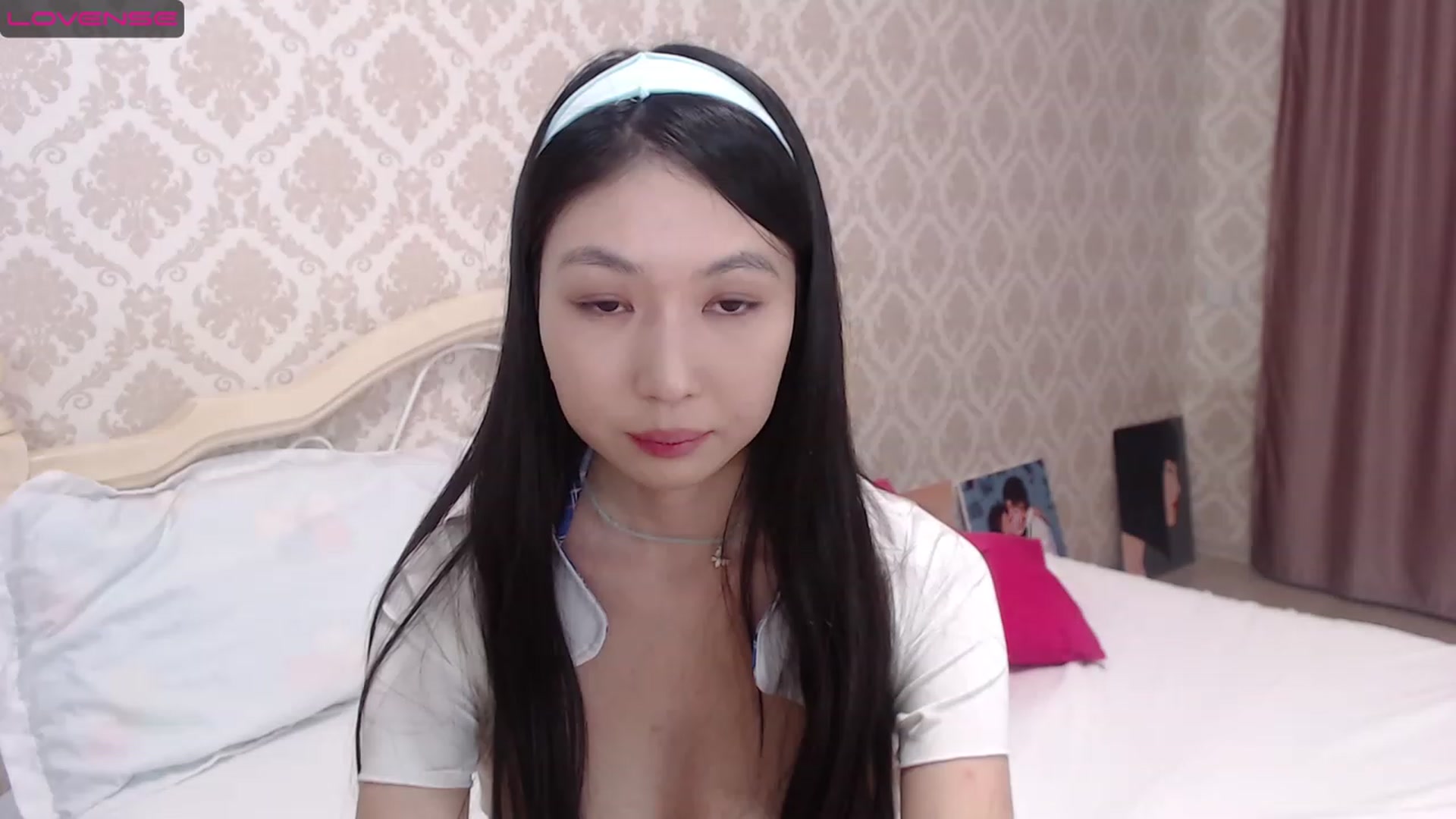 Gallery image thumbnail from blackfoxi's myfreecams stream on, 02/13/2023, 12:40 image 19 of 20