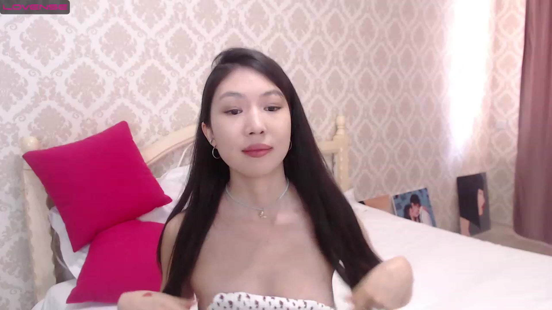 Gallery image thumbnail from blackfoxi's myfreecams stream on, 02/14/2023, 08:48 image 18 of 20