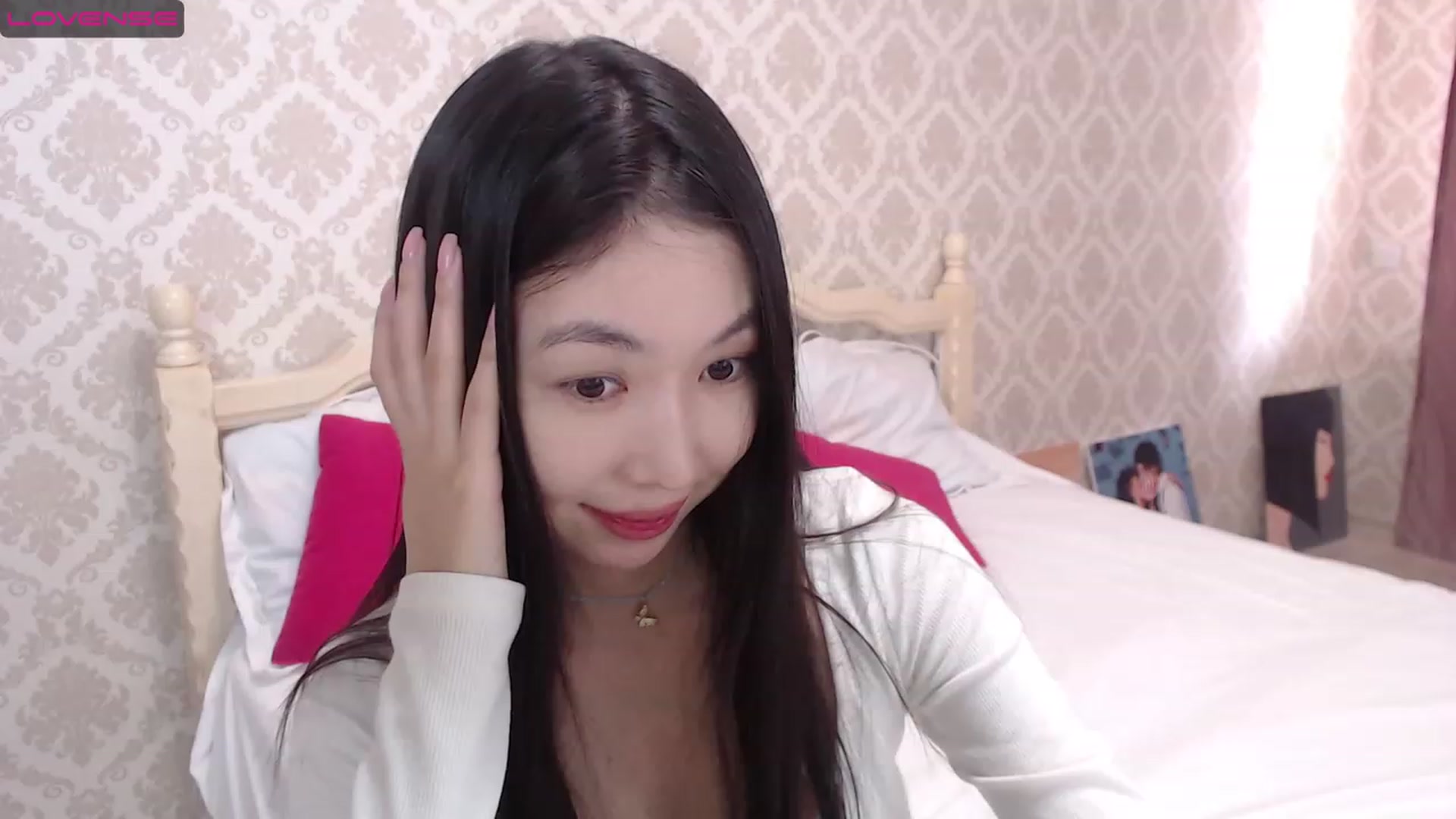Gallery image thumbnail from blackfoxi's myfreecams stream on, 02/15/2023, 08:55 image 19 of 20