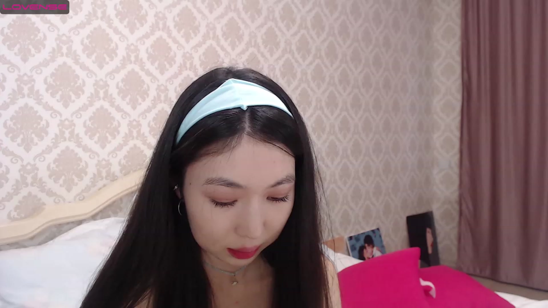 Gallery image thumbnail from blackfoxi's myfreecams stream on, 02/18/2023, 11:32 image 18 of 20