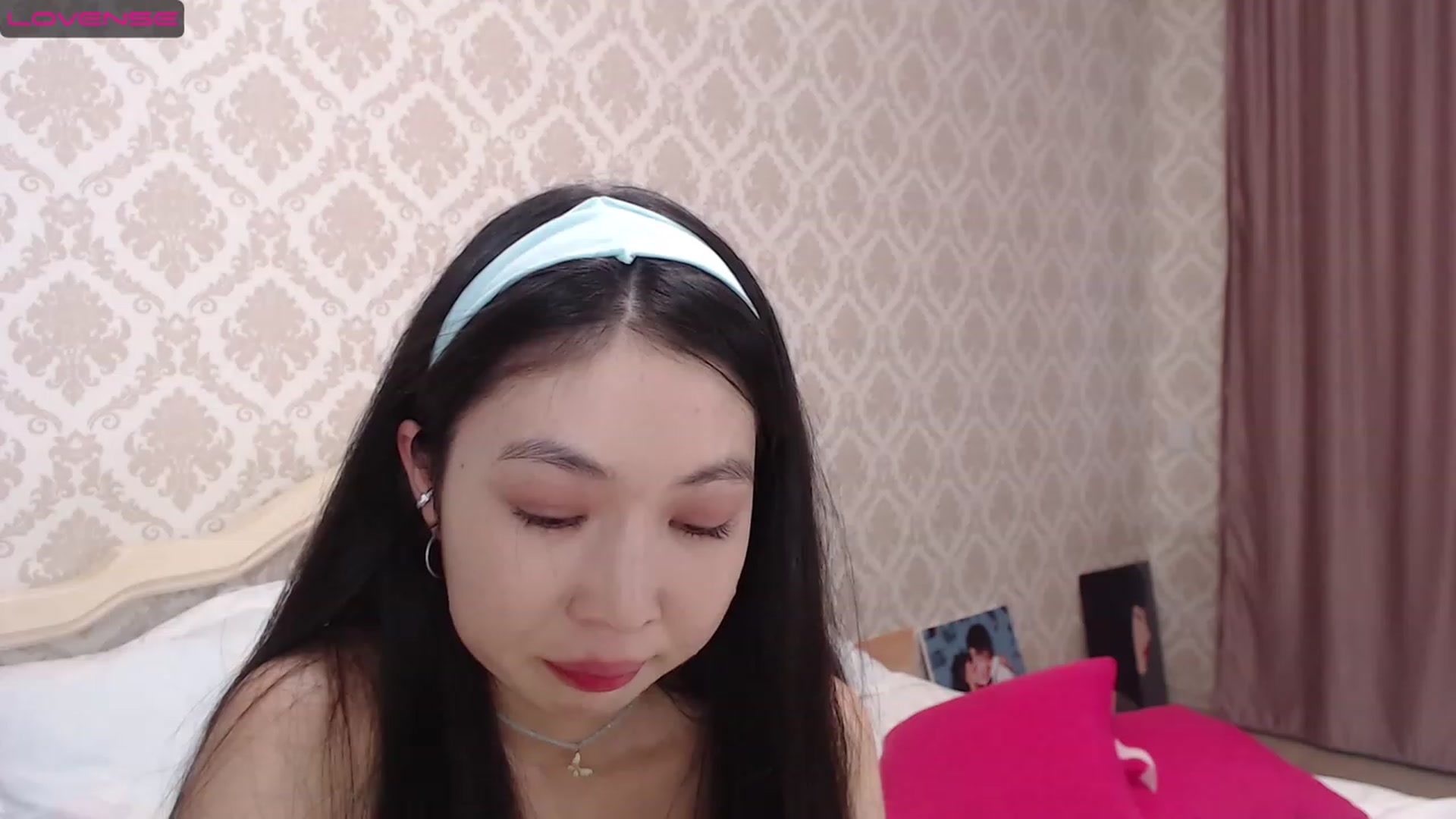 Gallery image thumbnail from blackfoxi's myfreecams stream on, 02/18/2023, 11:32 image 14 of 20