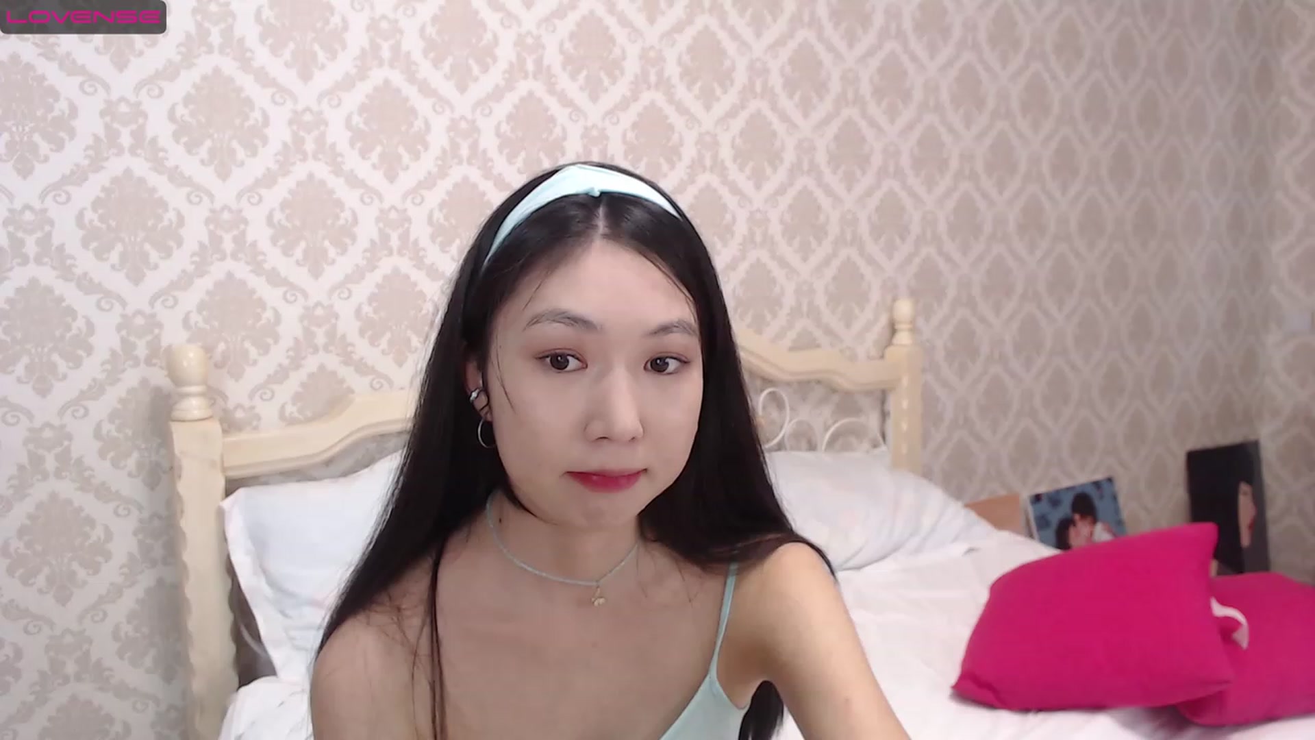 Gallery image thumbnail from blackfoxi's myfreecams stream on, 02/18/2023, 11:32 image 3 of 20