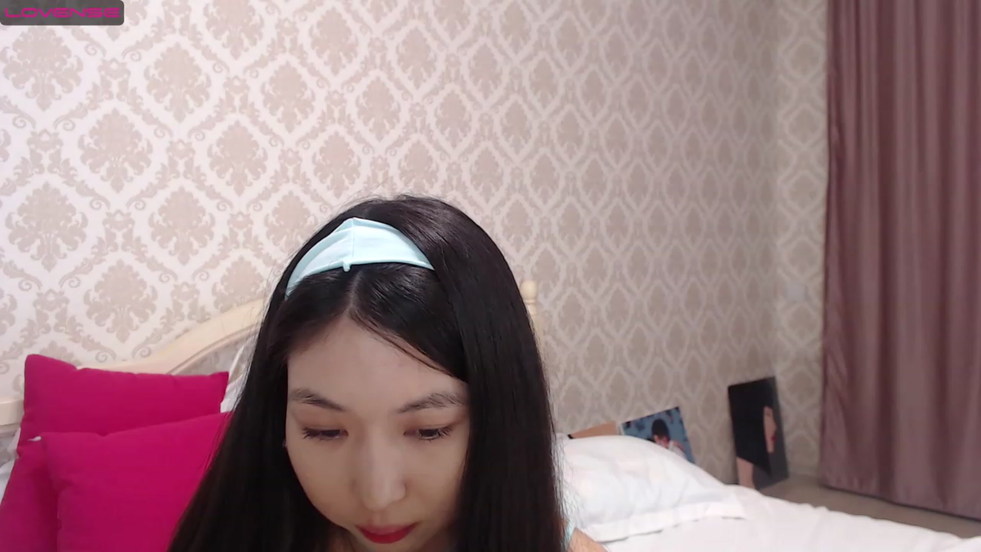 Gallery image thumbnail from blackfoxi's myfreecams stream on, 02/18/2023, 13:23 image 17 of 20