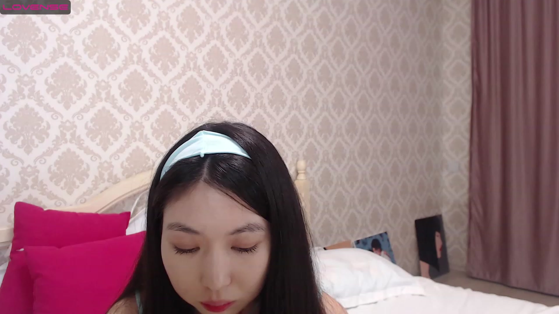 Gallery image thumbnail from blackfoxi's myfreecams stream on, 02/18/2023, 13:23 image 9 of 20