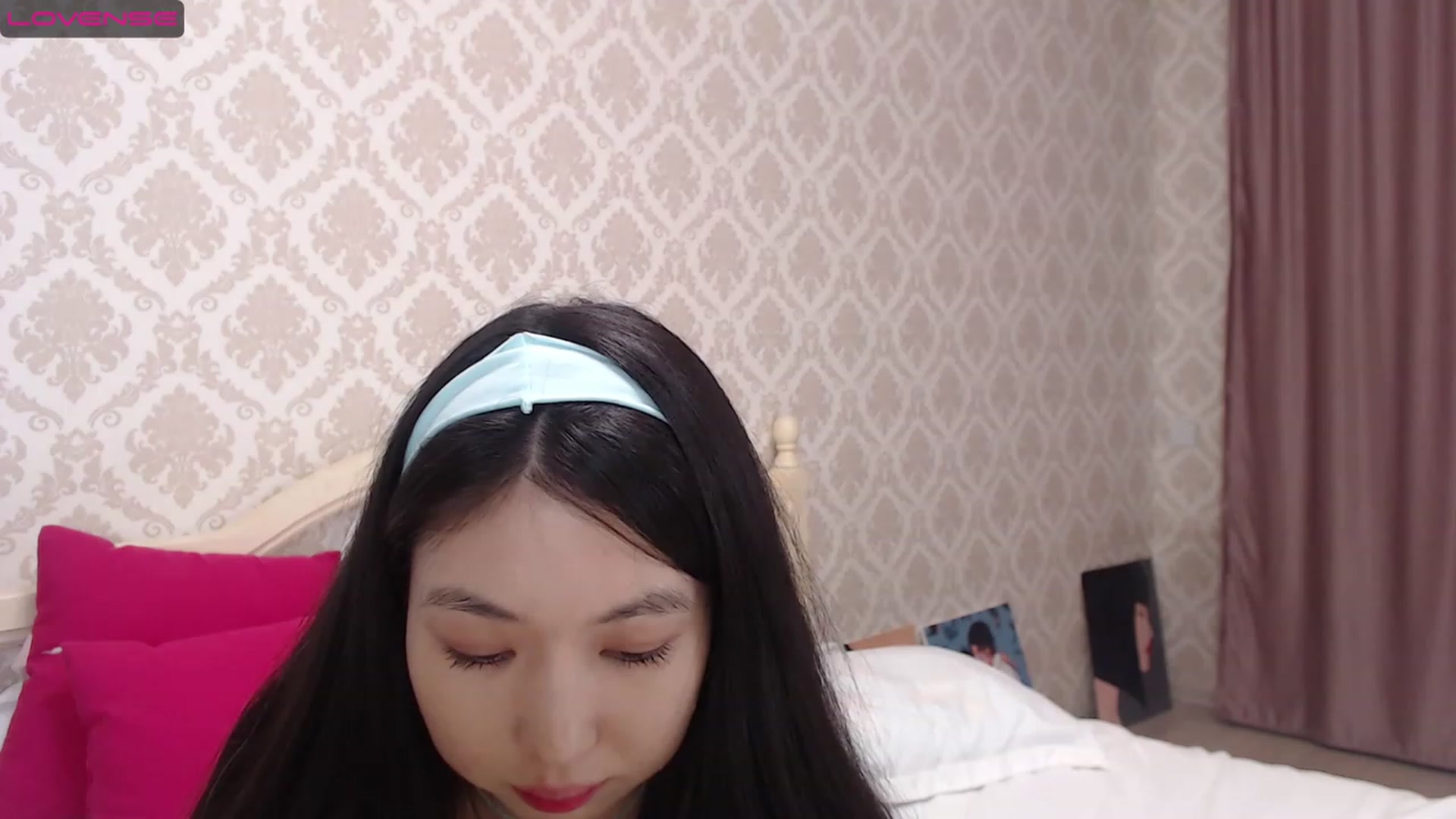 Gallery image thumbnail from blackfoxi's myfreecams stream on, 02/18/2023, 13:23 image 18 of 20