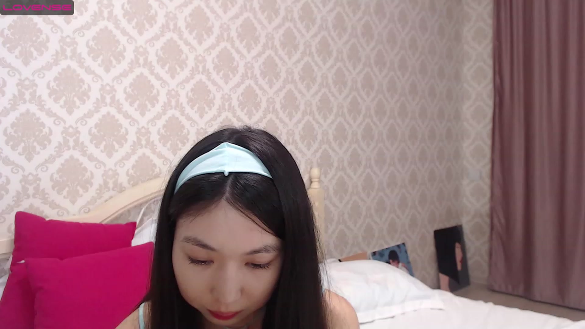 Gallery image thumbnail from blackfoxi's myfreecams stream on, 02/18/2023, 13:23 image 15 of 20