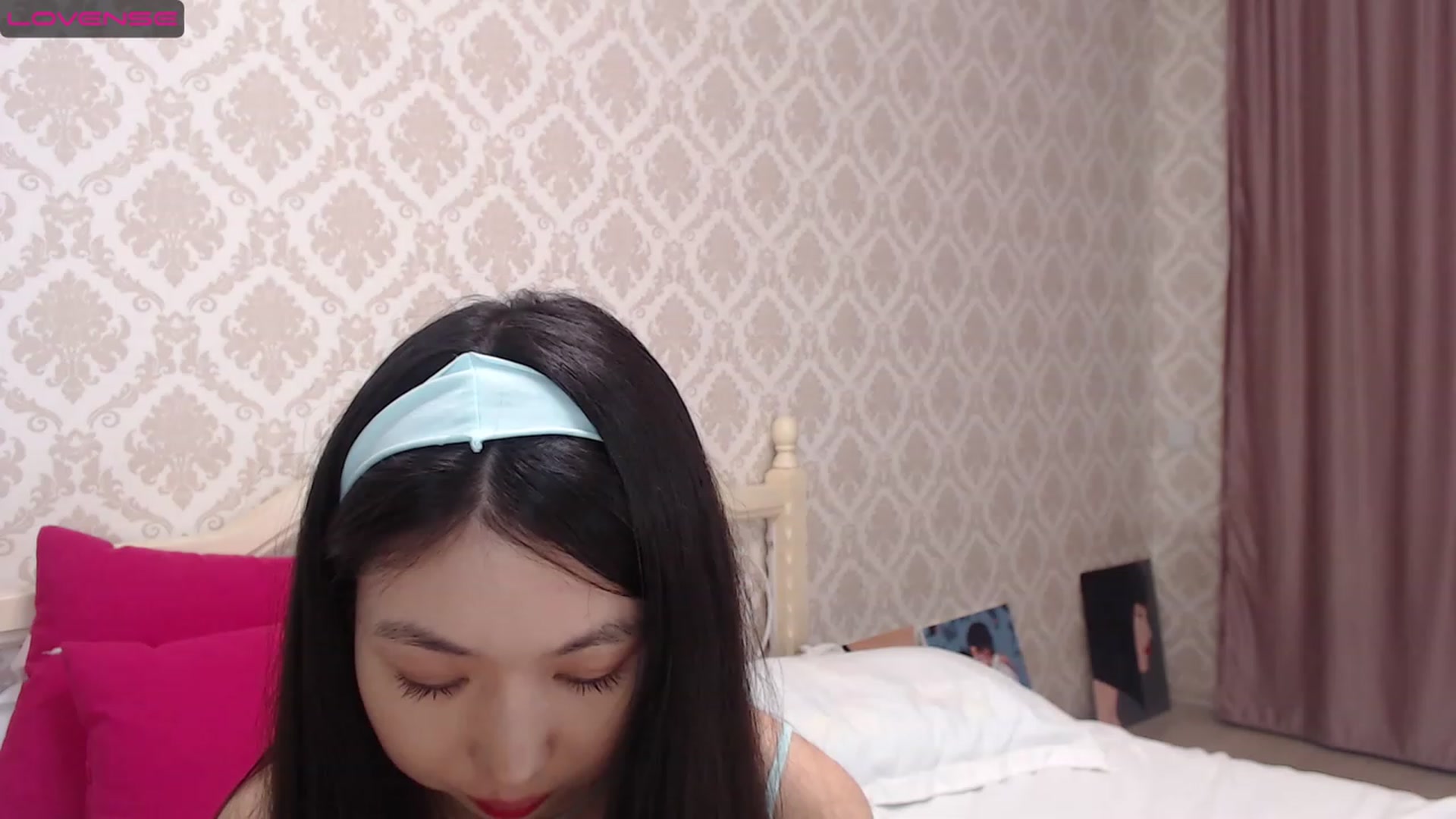 Gallery image thumbnail from blackfoxi's myfreecams stream on, 02/18/2023, 13:23 image 3 of 20