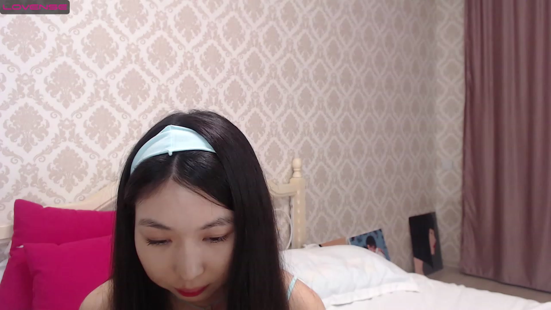 Gallery image thumbnail from blackfoxi's myfreecams stream on, 02/18/2023, 13:23 image 14 of 20