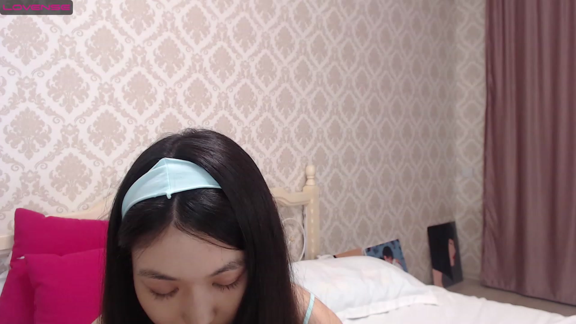 Gallery image thumbnail from blackfoxi's myfreecams stream on, 02/18/2023, 13:23 image 10 of 20