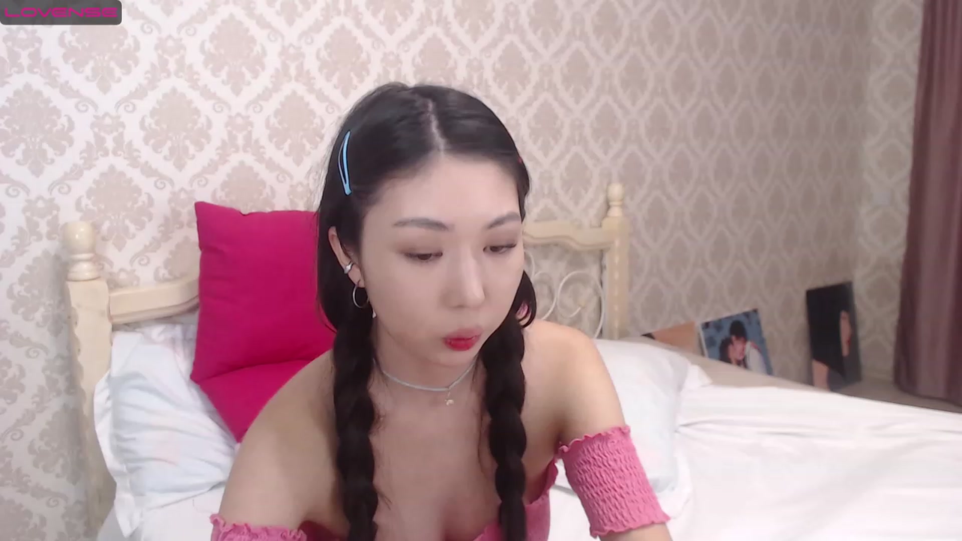 Gallery image thumbnail from blackfoxi's myfreecams stream on, 02/27/2023, 13:32 image 2 of 20