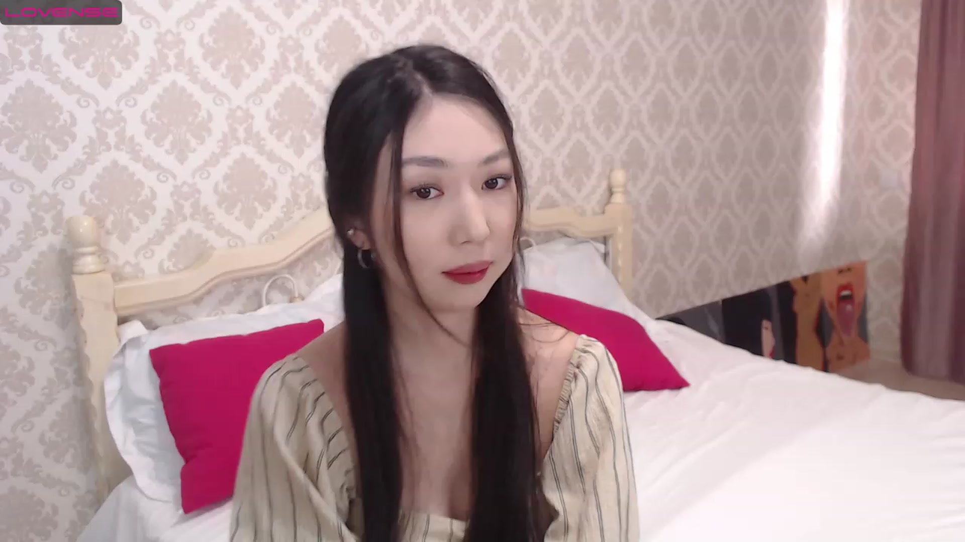 Gallery image thumbnail from blackfoxi's myfreecams stream on, 03/07/2023, 11:22 image 5 of 20