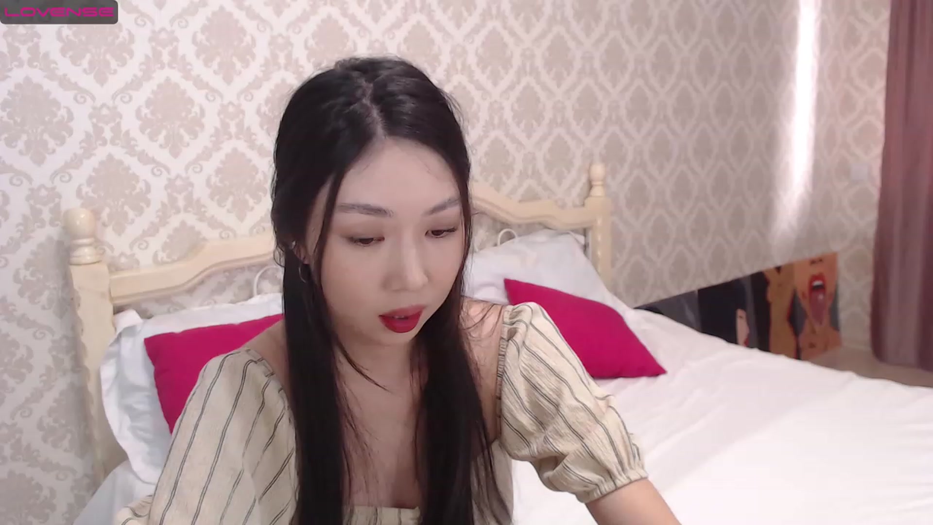 Gallery image thumbnail from blackfoxi's myfreecams stream on, 03/07/2023, 11:22 image 3 of 20