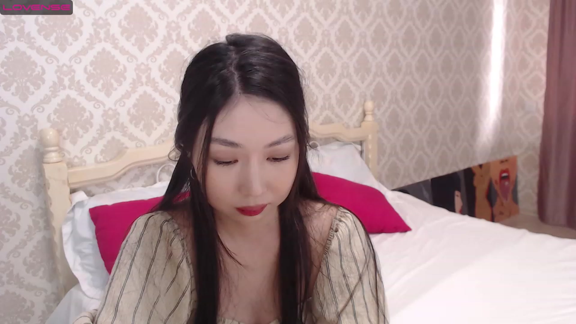 Gallery image thumbnail from blackfoxi's myfreecams stream on, 03/07/2023, 11:22 image 9 of 20