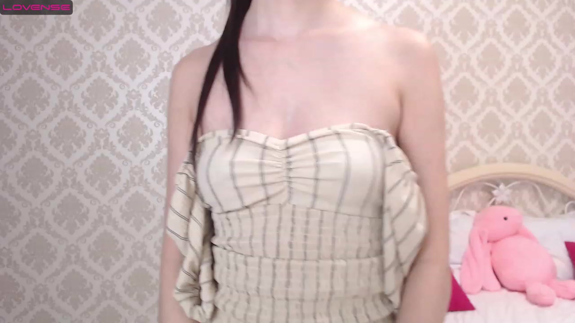 Gallery image thumbnail from blackfoxi's myfreecams stream on, 03/07/2023, 12:35 image 8 of 20