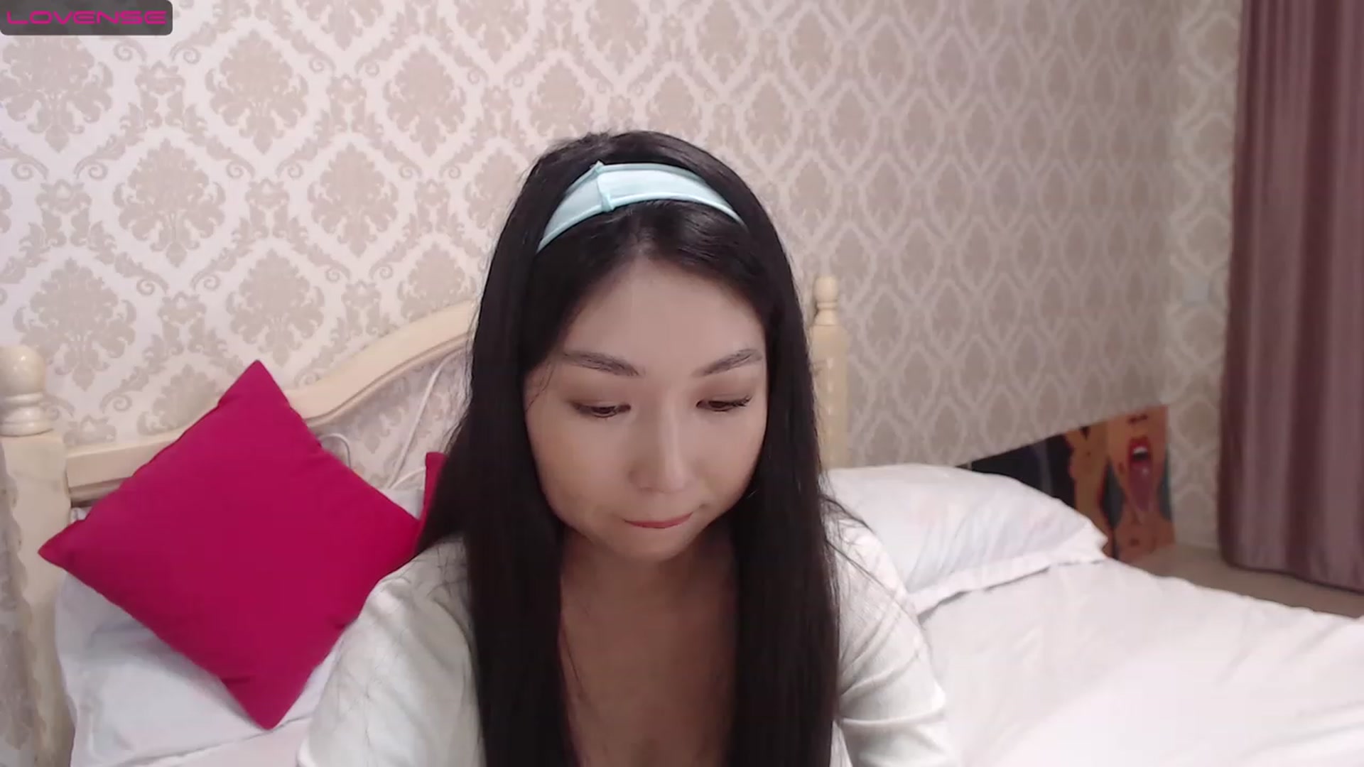Gallery image thumbnail from blackfoxi's myfreecams stream on, 03/08/2023, 13:31 image 9 of 20