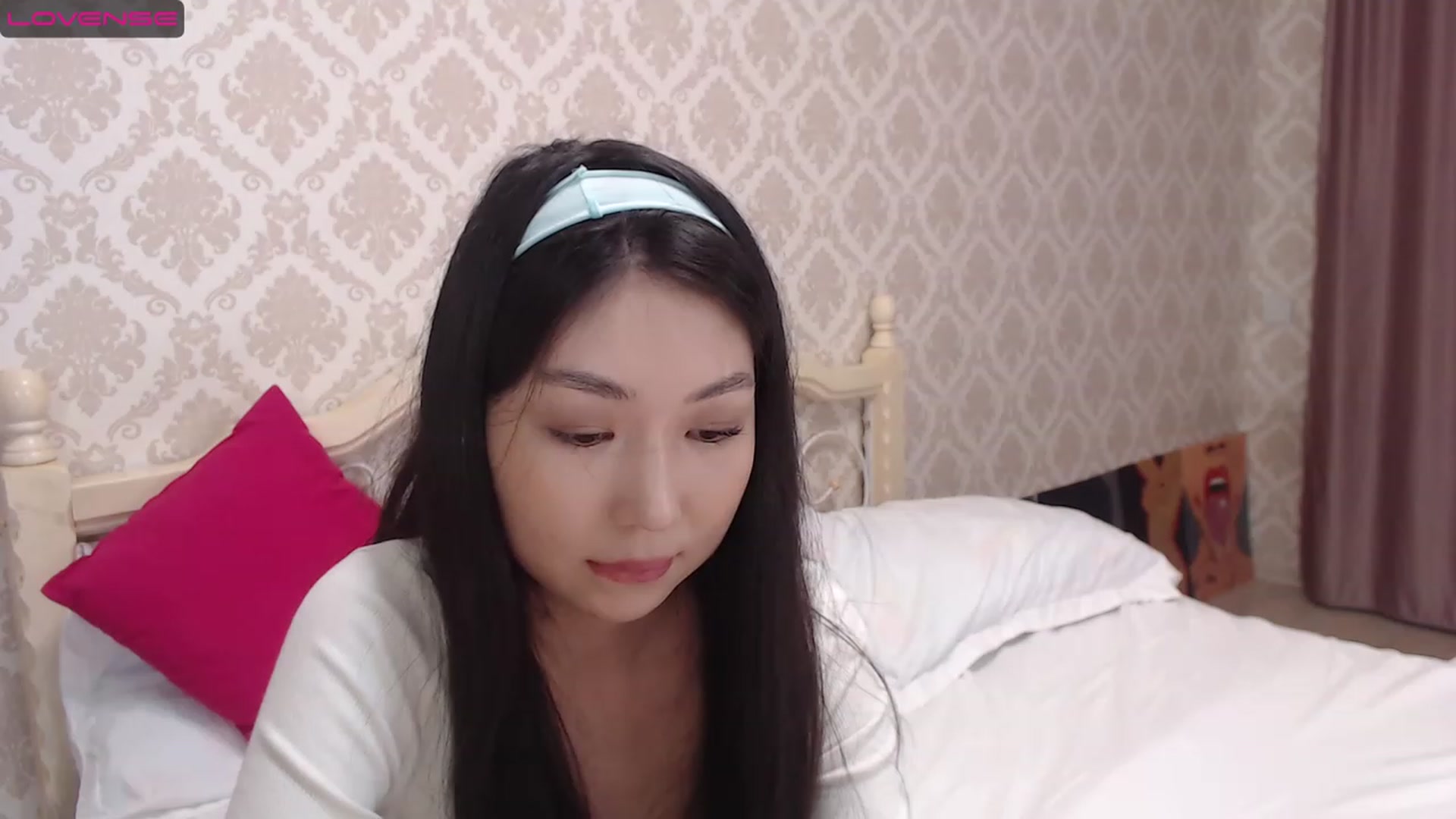 Gallery image thumbnail from blackfoxi's myfreecams stream on, 03/08/2023, 13:31 image 12 of 20