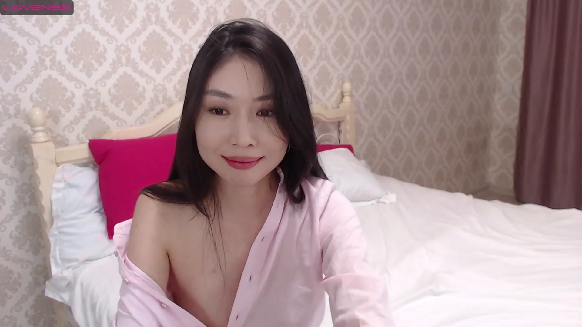 Gallery image thumbnail from blackfoxi's myfreecams stream on, 03/12/2023, 13:09 image 4 of 20
