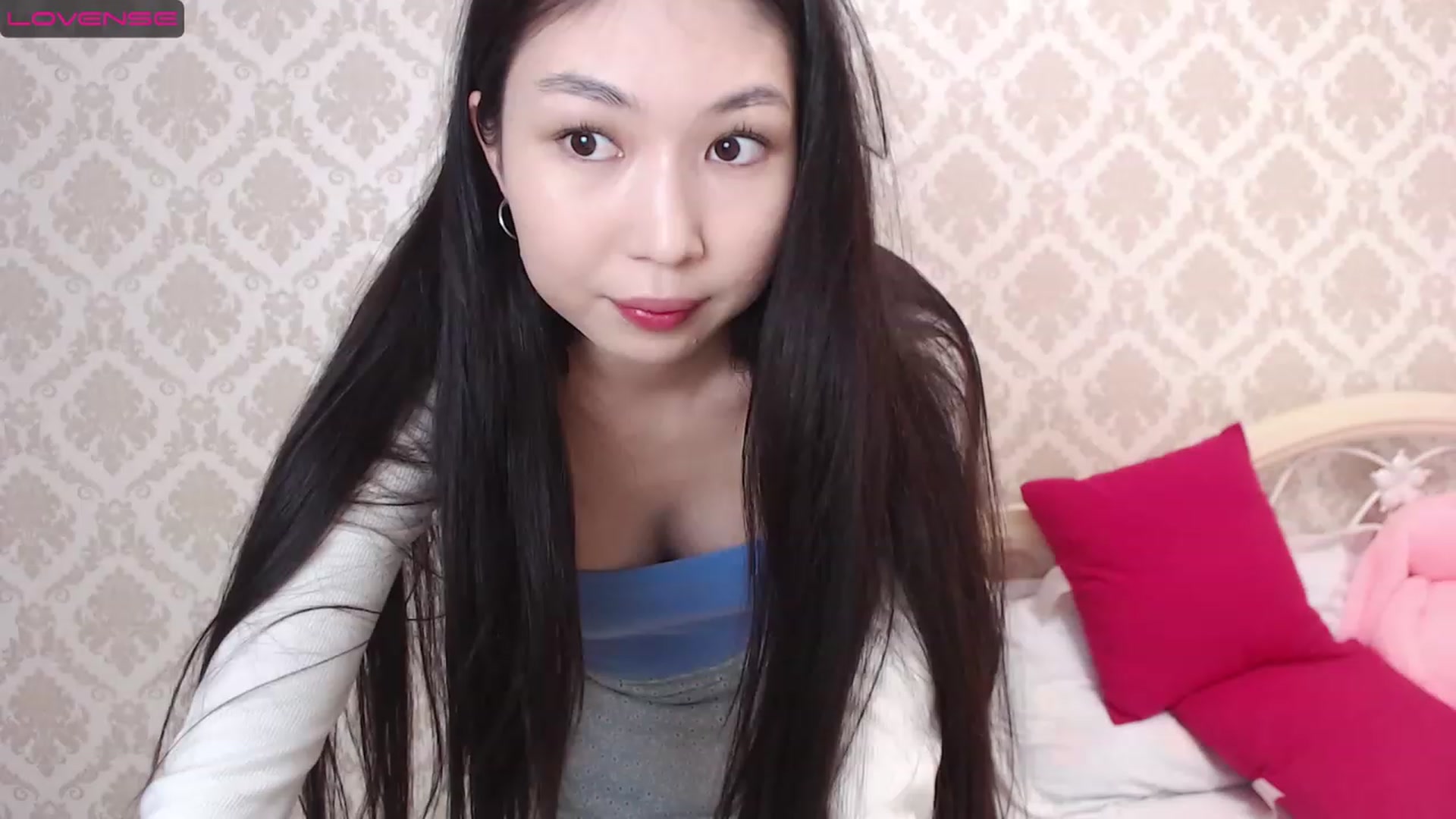 Gallery image thumbnail from blackfoxi's myfreecams stream on, 03/29/2023, 08:47 image 3 of 20