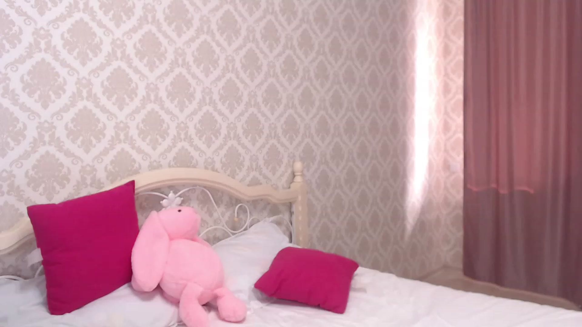 Gallery image thumbnail from blackfoxi's myfreecams stream on, 04/05/2023, 10:33 image 1 of 20