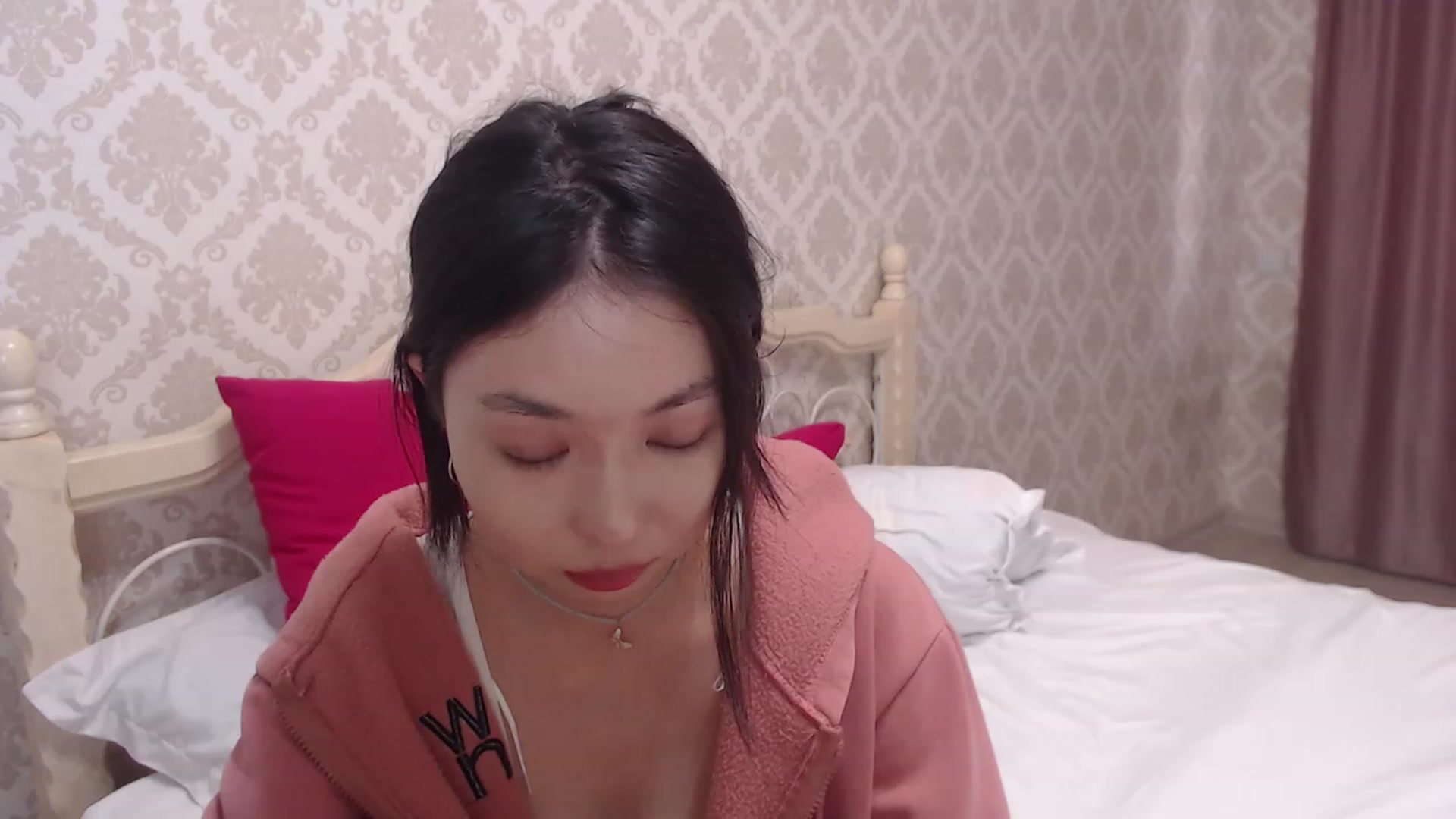 Gallery image thumbnail from blackfoxi's myfreecams stream on, 04/12/2023, 12:42 image 11 of 20