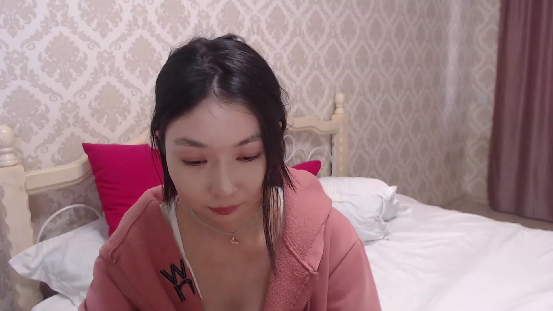 Gallery image thumbnail from blackfoxi's myfreecams stream on, 04/12/2023, 12:42 image 13 of 20