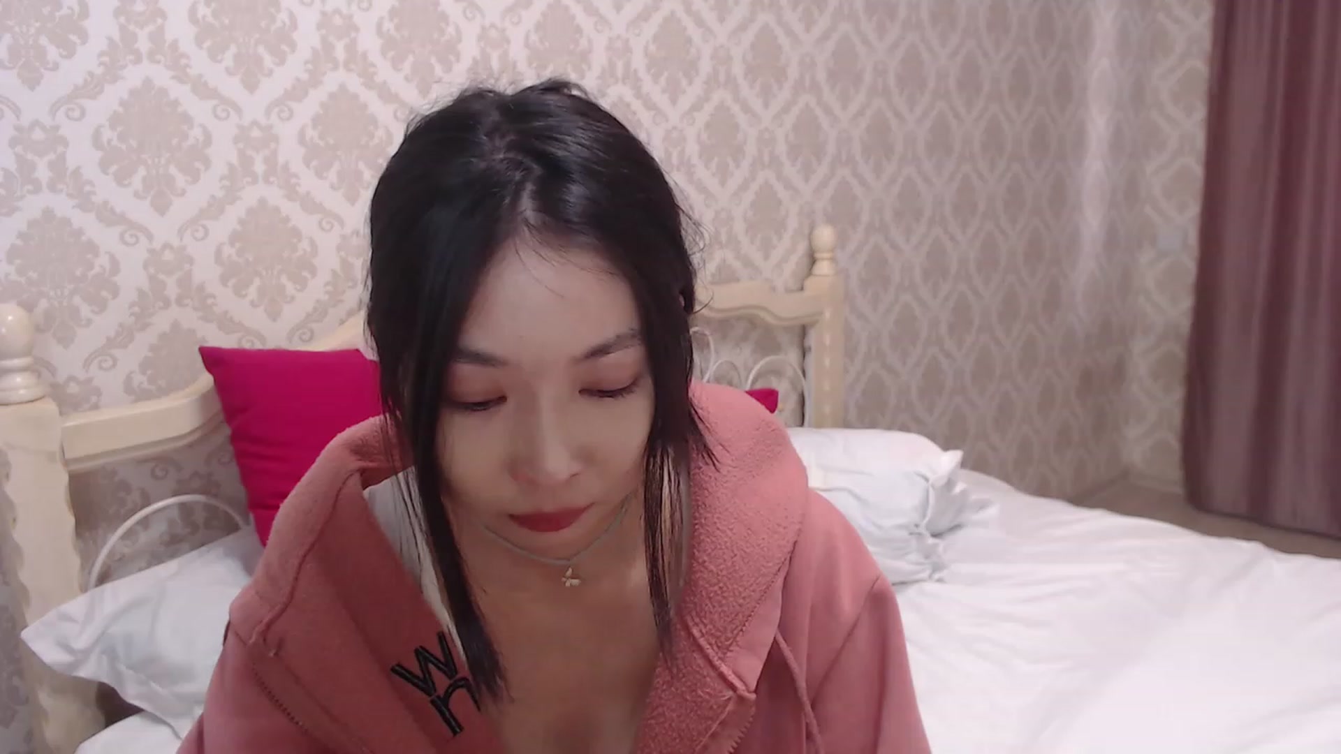 Gallery image thumbnail from blackfoxi's myfreecams stream on, 04/12/2023, 12:42 image 10 of 20