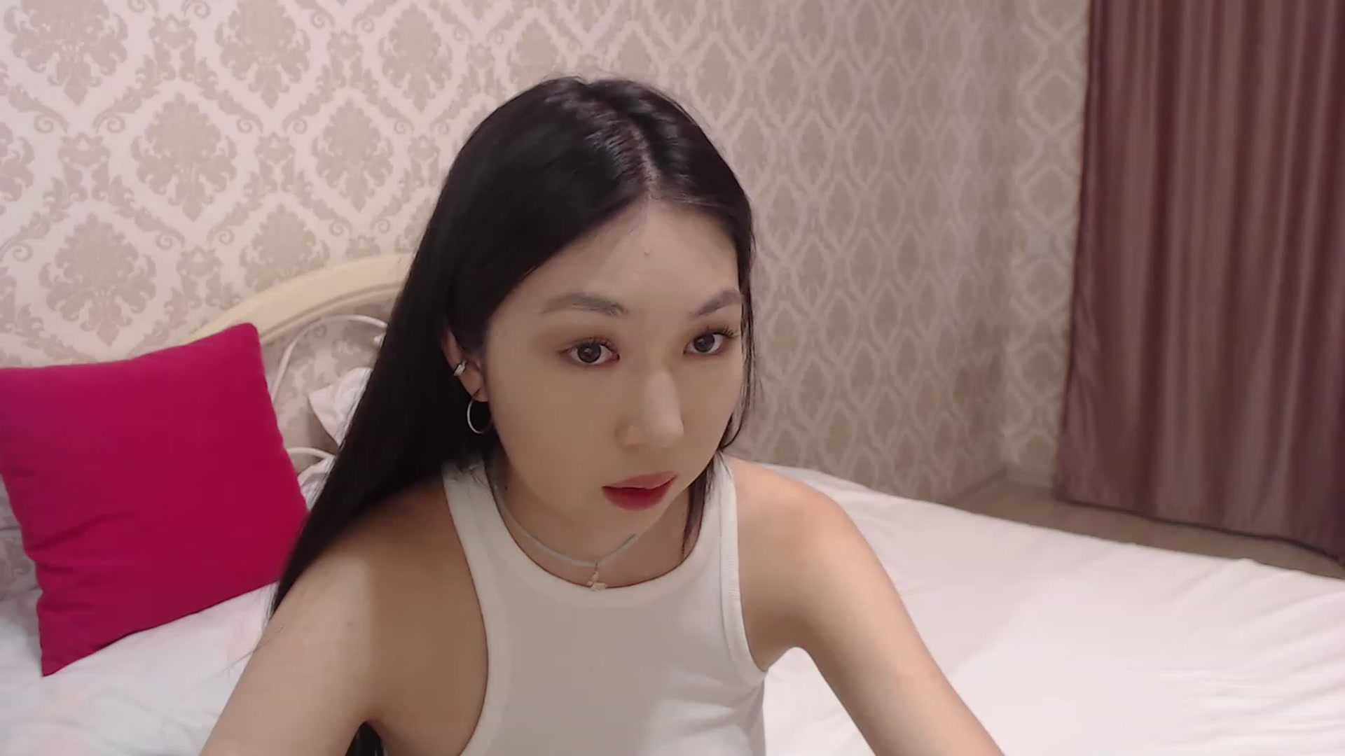 Gallery image thumbnail from blackfoxi's myfreecams stream on, 04/17/2023, 08:40 image 10 of 20