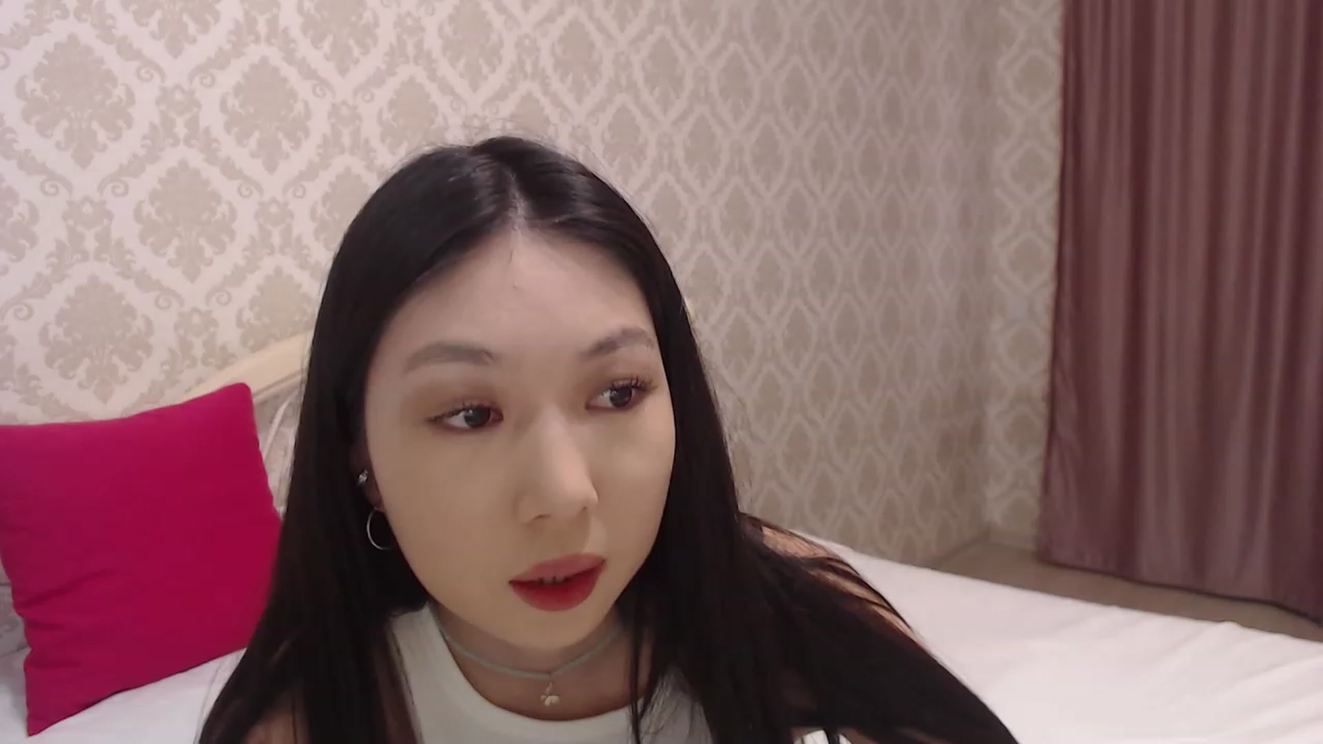 Gallery image thumbnail from blackfoxi's myfreecams stream on, 04/17/2023, 08:40 image 14 of 20