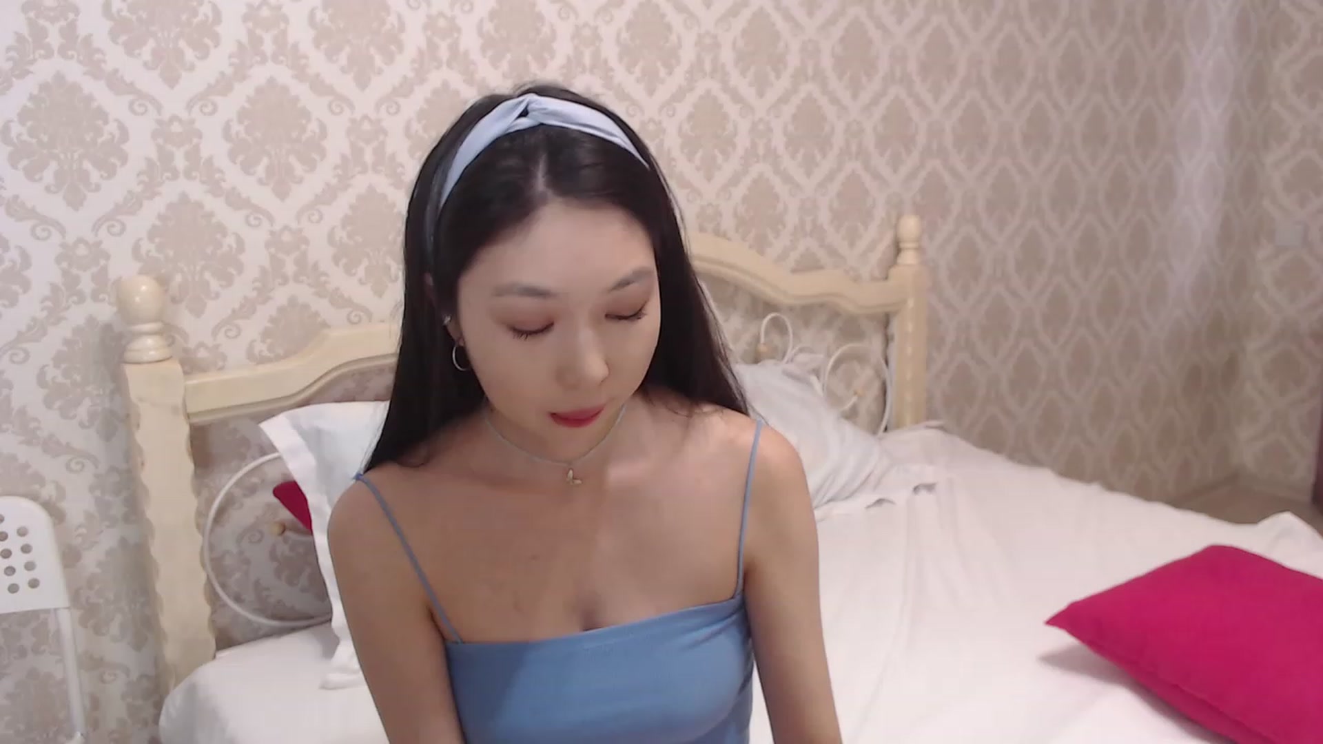 Gallery image thumbnail from blackfoxi's myfreecams stream on, 04/20/2023, 13:07 image 7 of 20