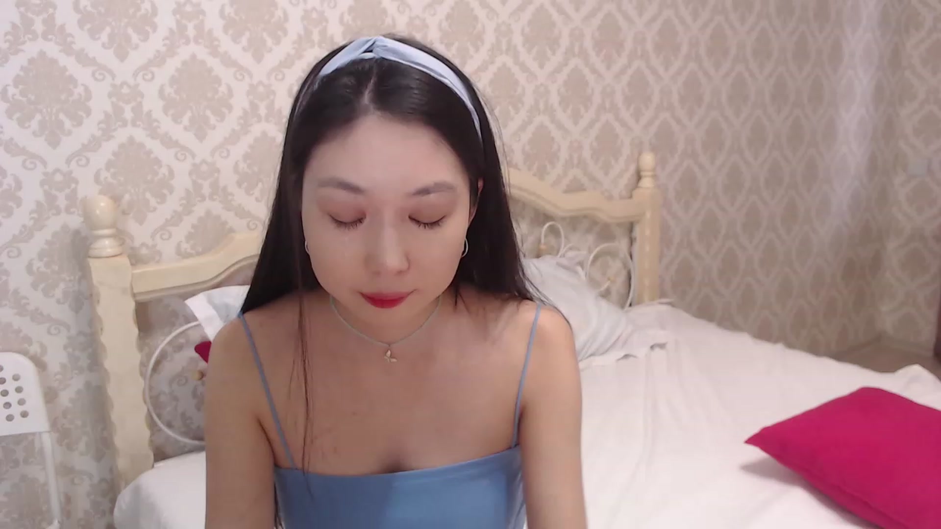 Gallery image thumbnail from blackfoxi's myfreecams stream on, 04/20/2023, 13:07 image 2 of 20