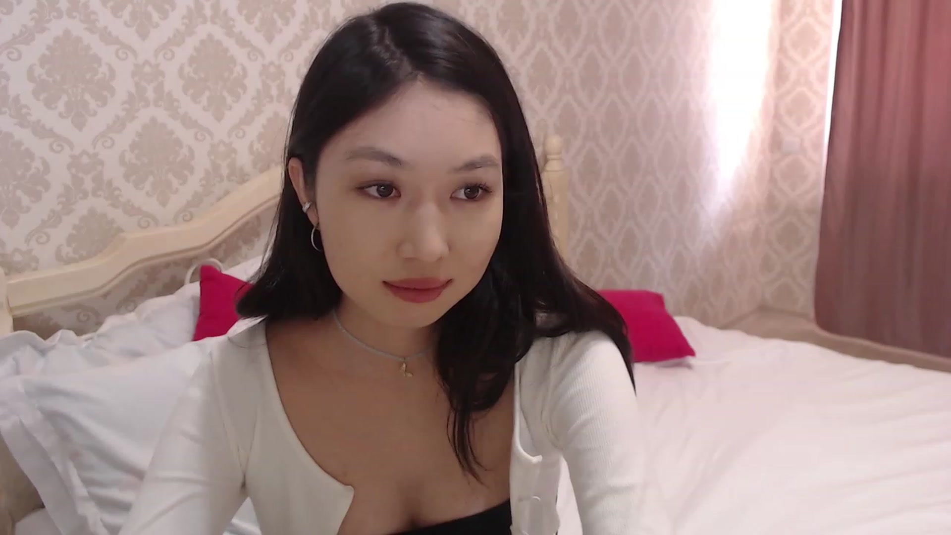Gallery image thumbnail from blackfoxi's myfreecams stream on, 04/23/2023, 10:02 image 13 of 20