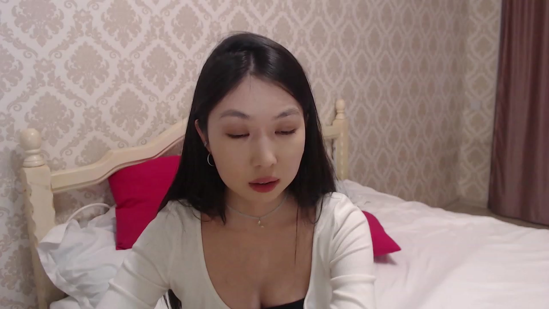 Gallery image thumbnail from blackfoxi's myfreecams stream on, 04/23/2023, 13:21 image 18 of 20