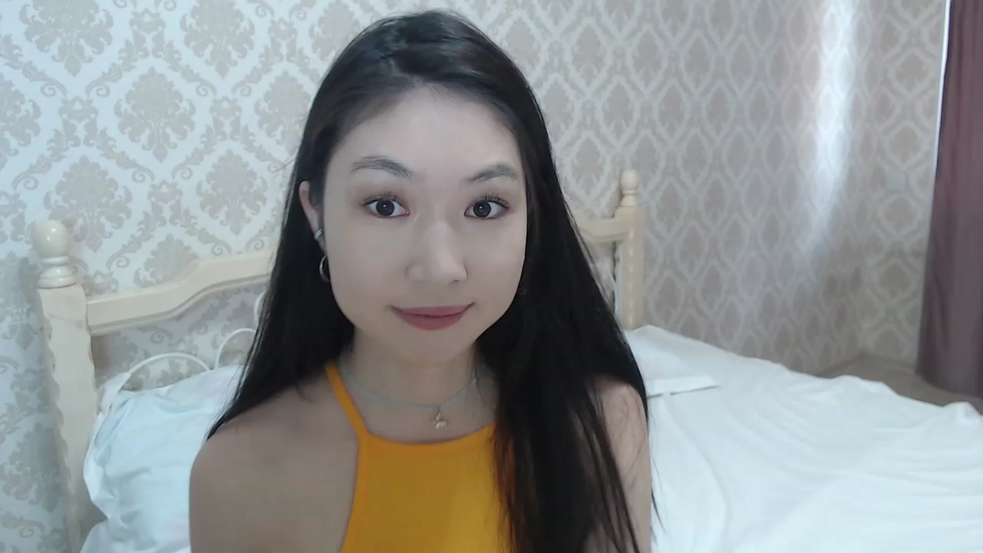 Gallery image thumbnail from blackfoxi's myfreecams stream on, 04/25/2023, 09:40 image 1 of 20