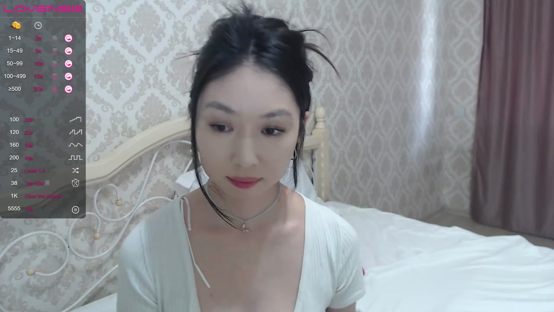 Gallery image thumbnail from blackfoxi's myfreecams stream on, 04/26/2023, 12:47 image 8 of 20