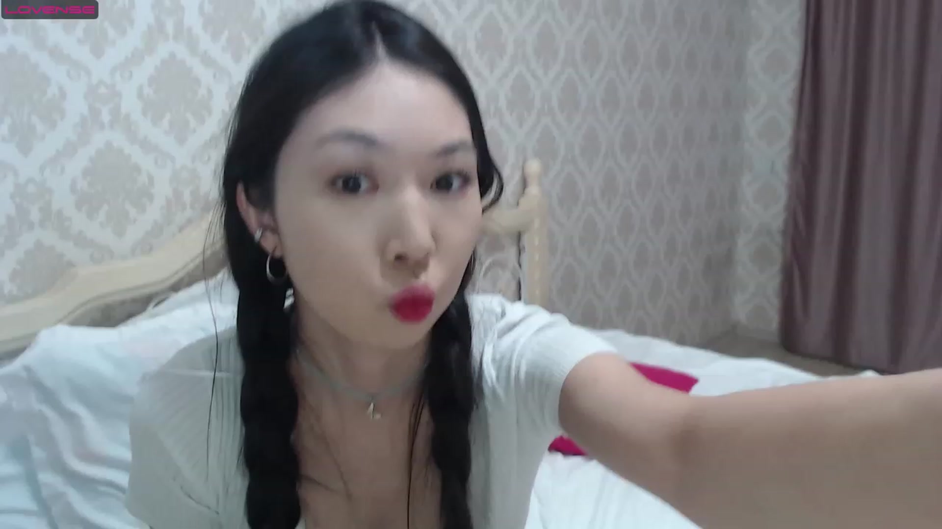 Gallery image thumbnail from blackfoxi's myfreecams stream on, 04/26/2023, 14:07 image 3 of 20