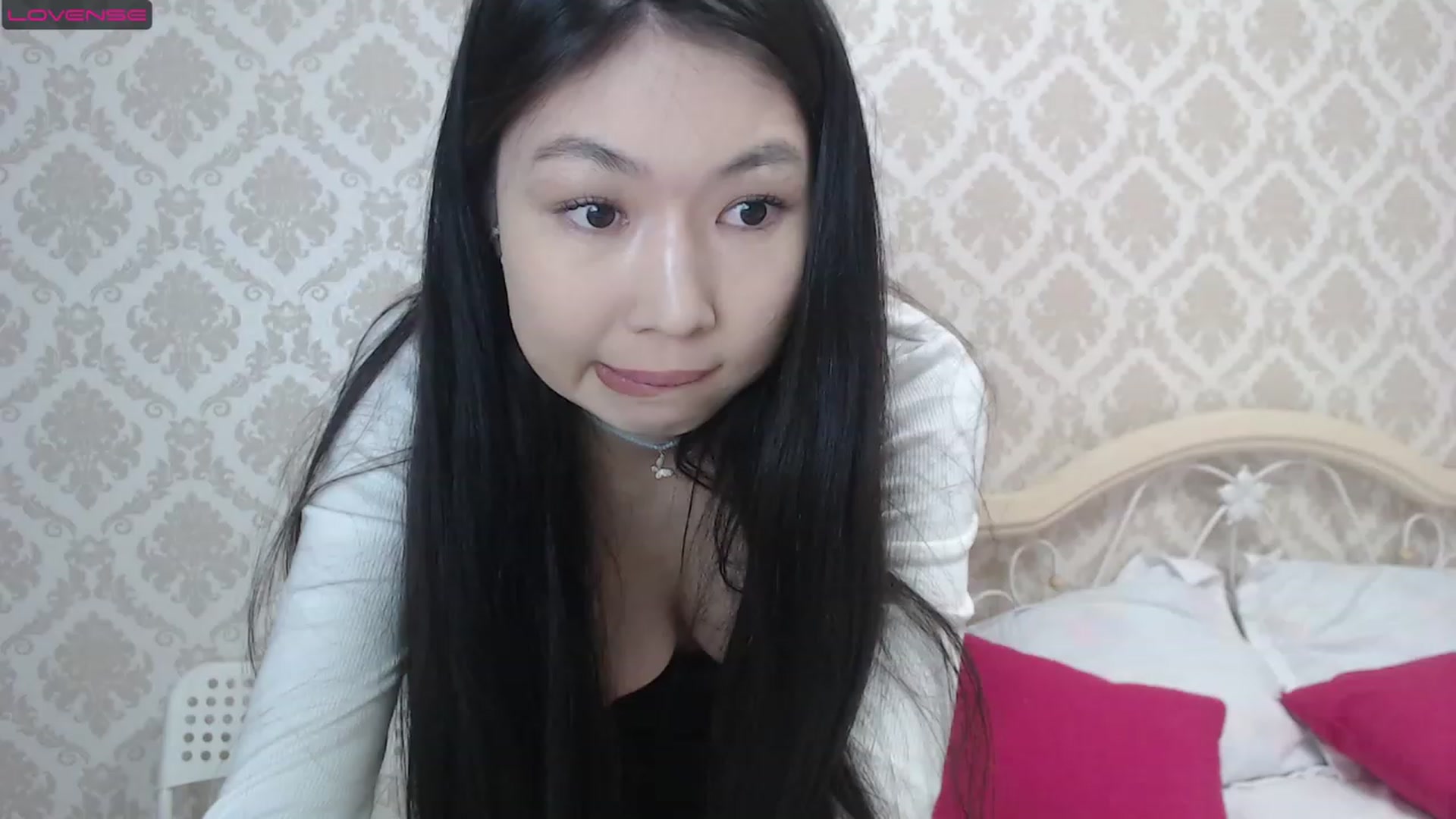 Gallery image thumbnail from blackfoxi's myfreecams stream on, 05/03/2023, 08:33 image 17 of 20