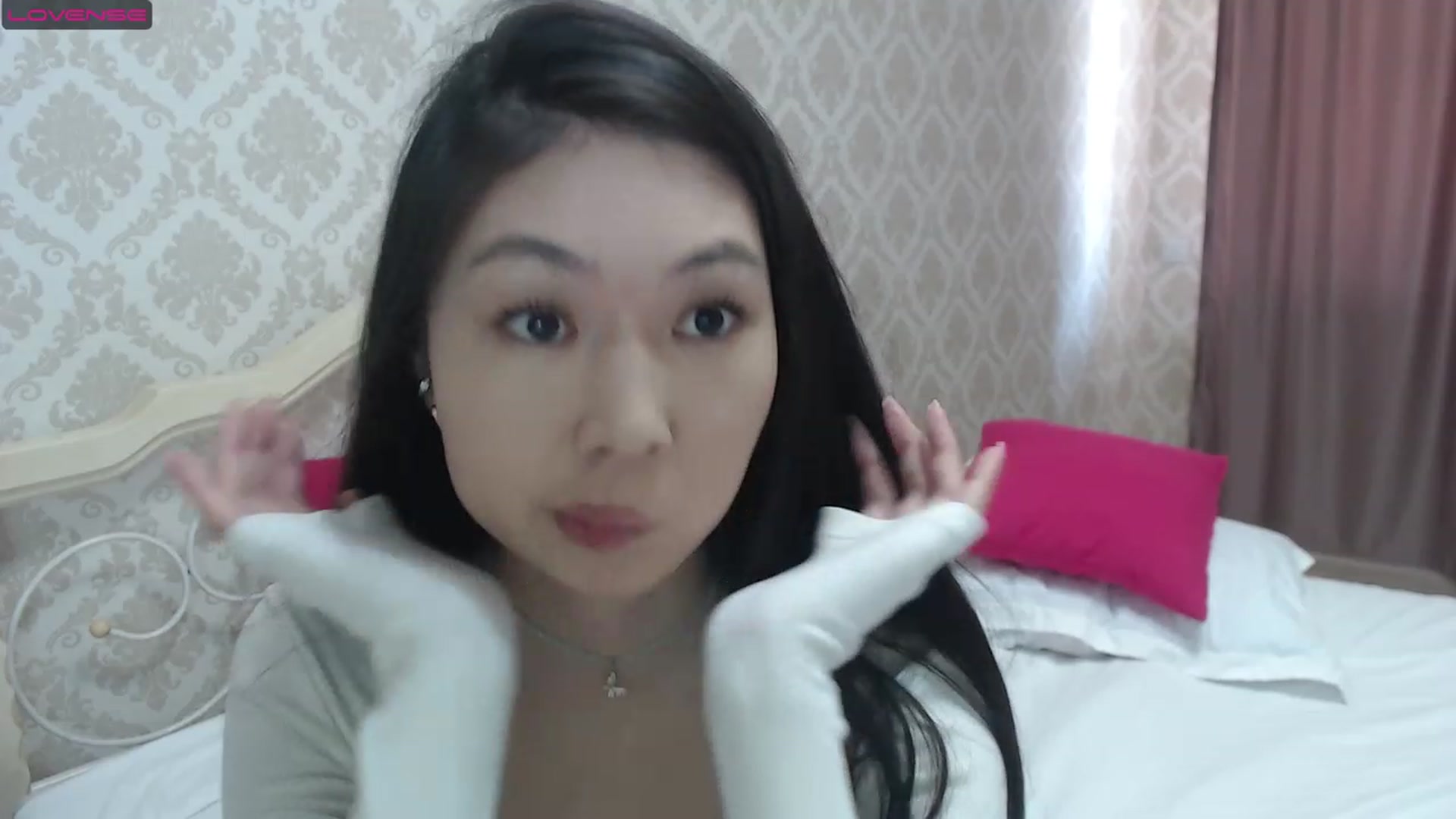 Gallery image thumbnail from blackfoxi's myfreecams stream on, 05/03/2023, 09:03 image 16 of 20