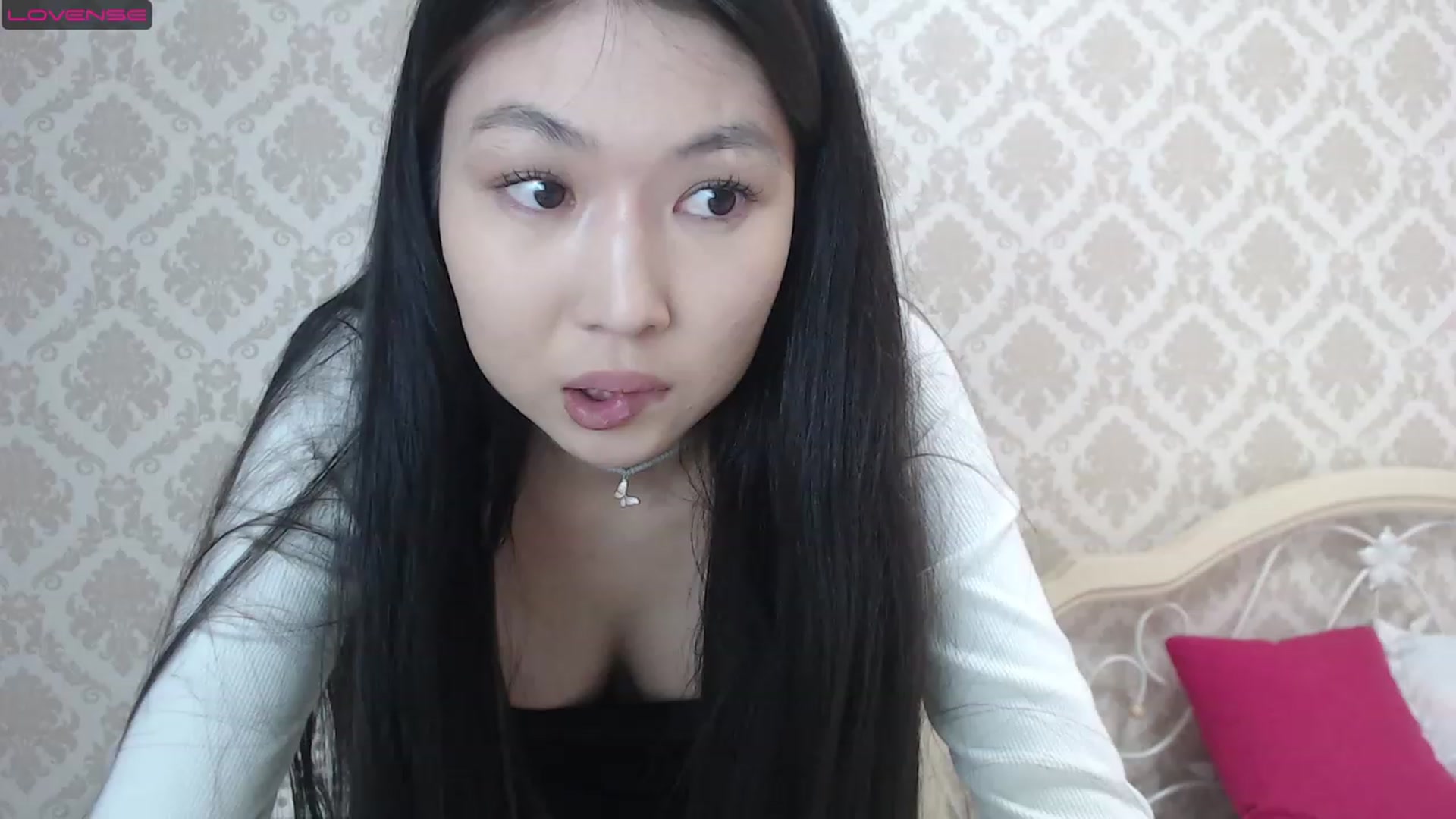 Gallery image thumbnail from blackfoxi's myfreecams stream on, 05/03/2023, 11:47 image 1 of 20