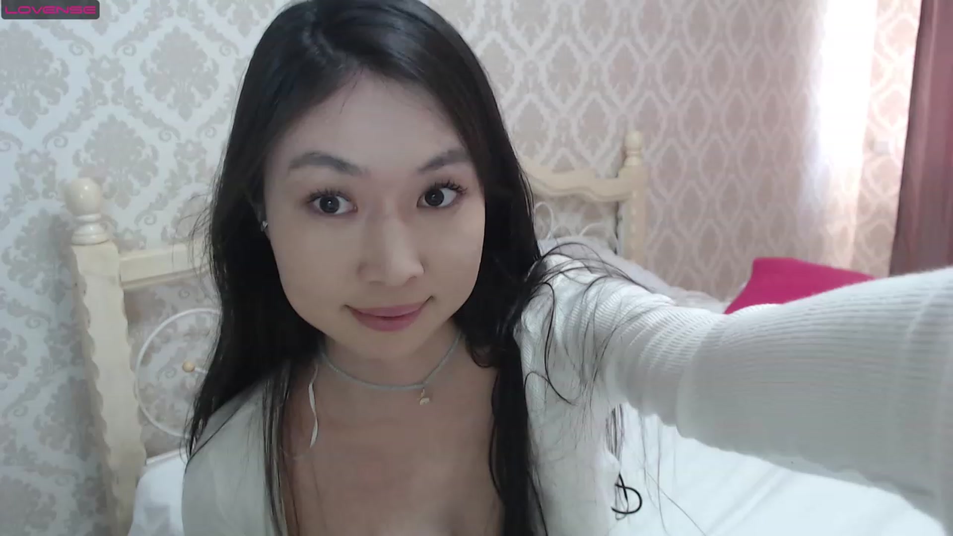 Gallery image thumbnail from blackfoxi's myfreecams stream on, 05/03/2023, 11:47 image 3 of 20