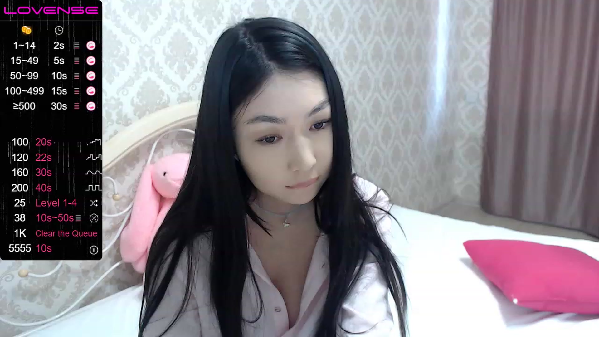 Gallery image thumbnail from blackfoxi's myfreecams stream on, 05/06/2023, 12:36 image 6 of 20