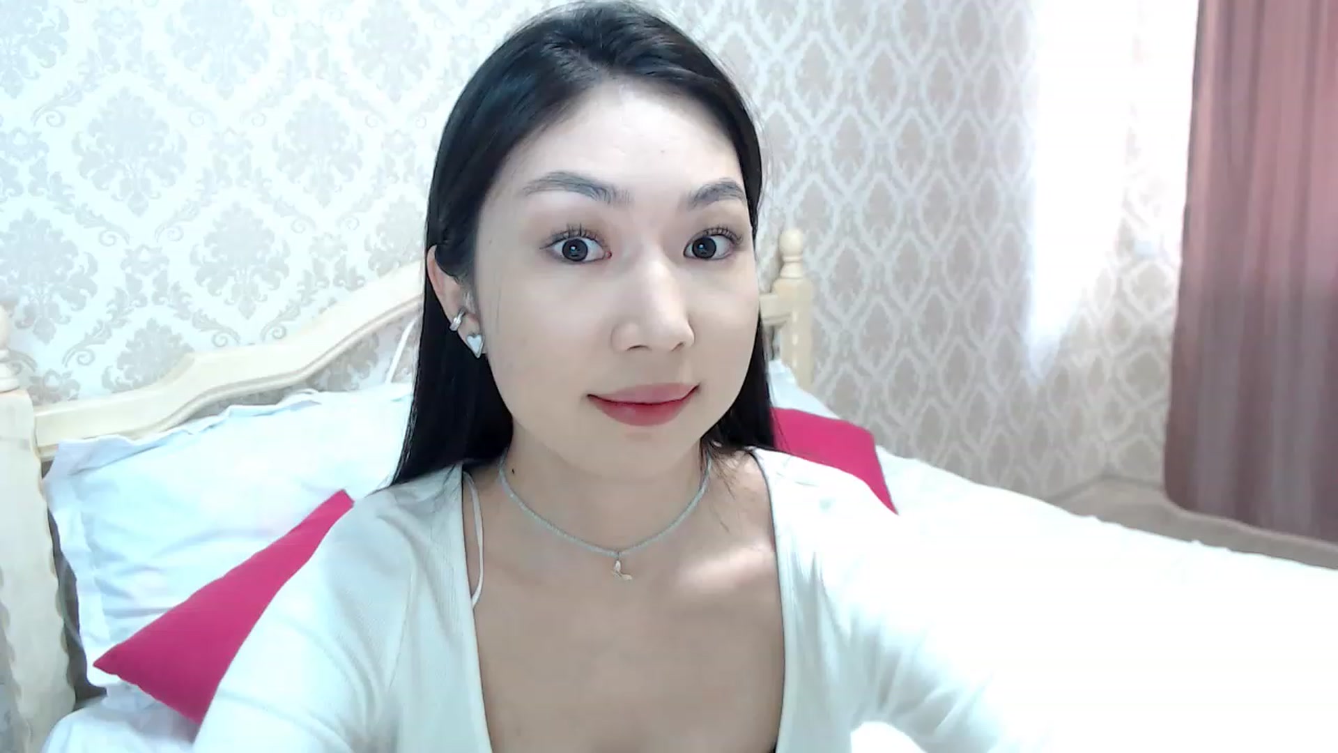 Gallery image thumbnail from blackfoxi's myfreecams stream on, 05/08/2023, 09:40 image 16 of 20
