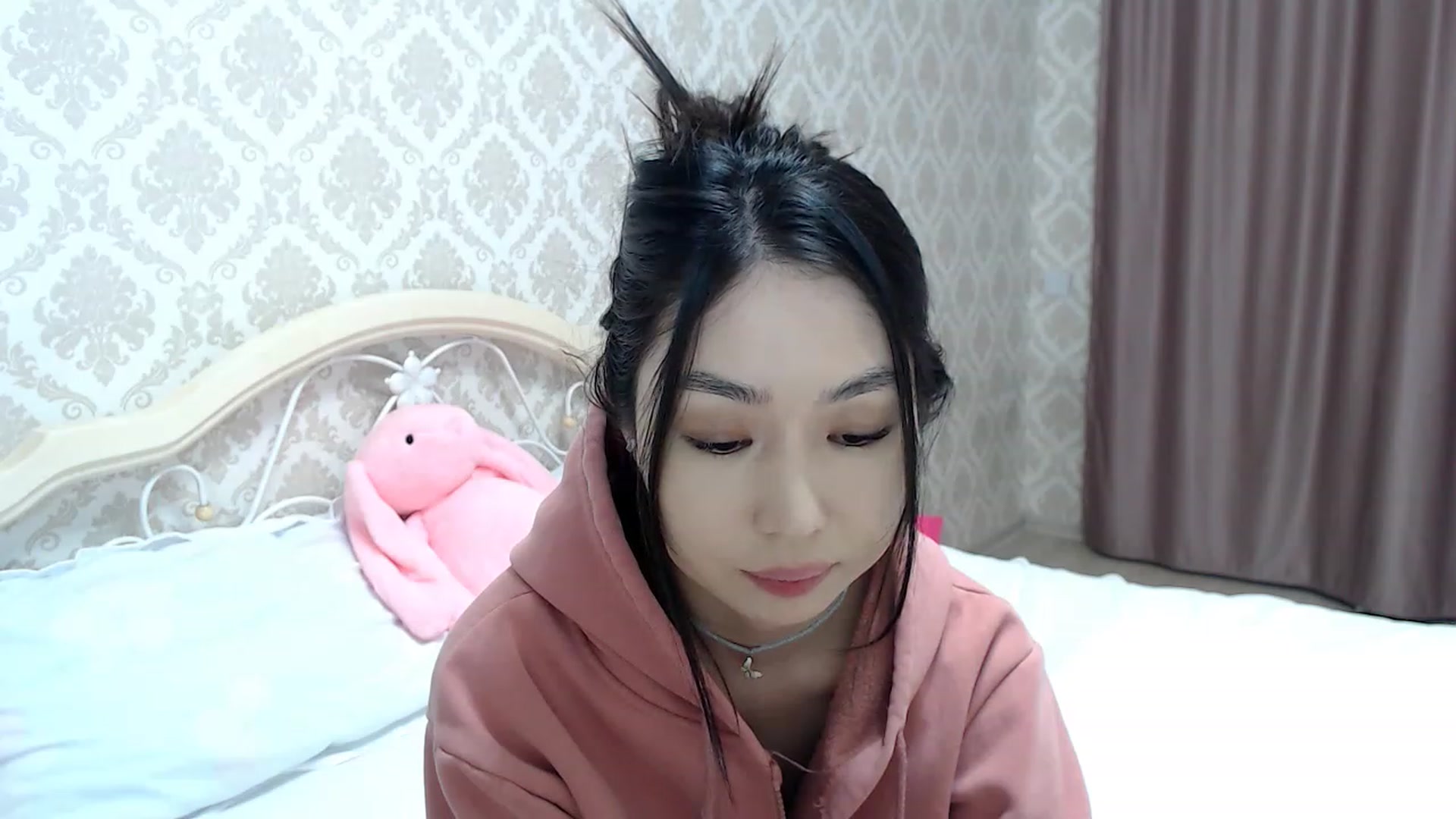 Gallery image thumbnail from blackfoxi's myfreecams stream on, 05/08/2023, 15:16 image 10 of 20