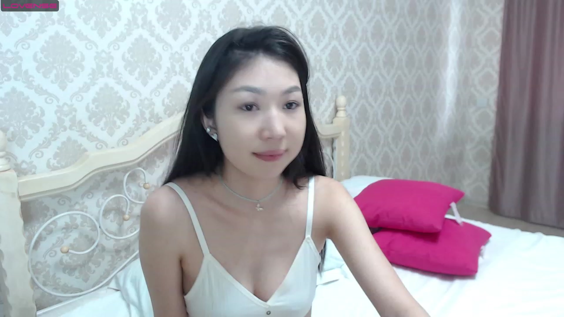 Gallery image thumbnail from blackfoxi's myfreecams stream on, 05/11/2023, 12:53 image 9 of 20