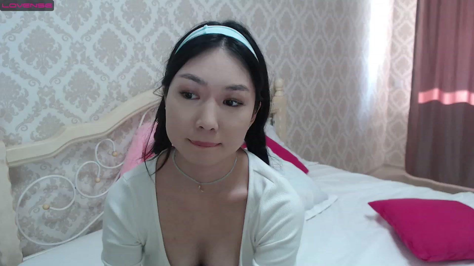 Gallery image thumbnail from blackfoxi's myfreecams stream on, 05/15/2023, 13:55 image 3 of 20