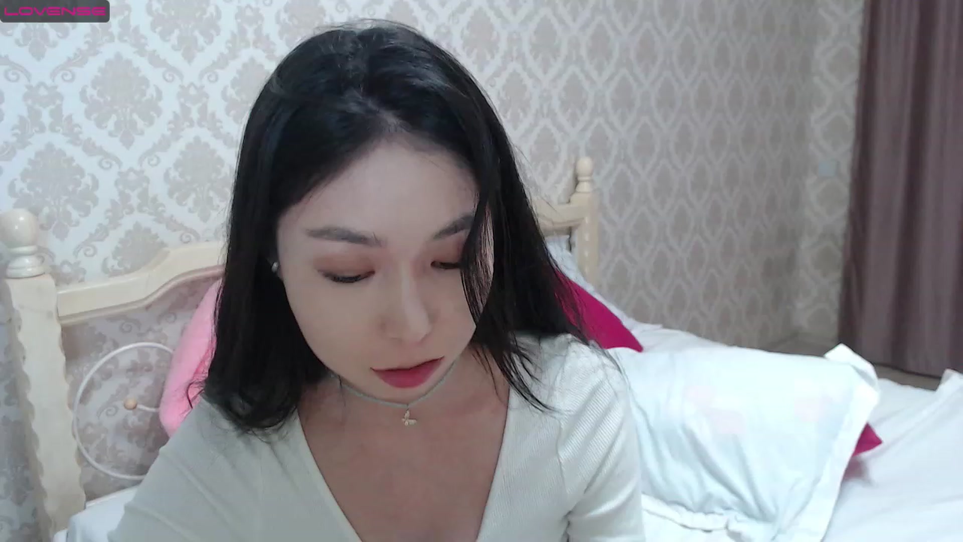 Gallery image thumbnail from blackfoxi's myfreecams stream on, 05/15/2023, 17:17 image 11 of 20