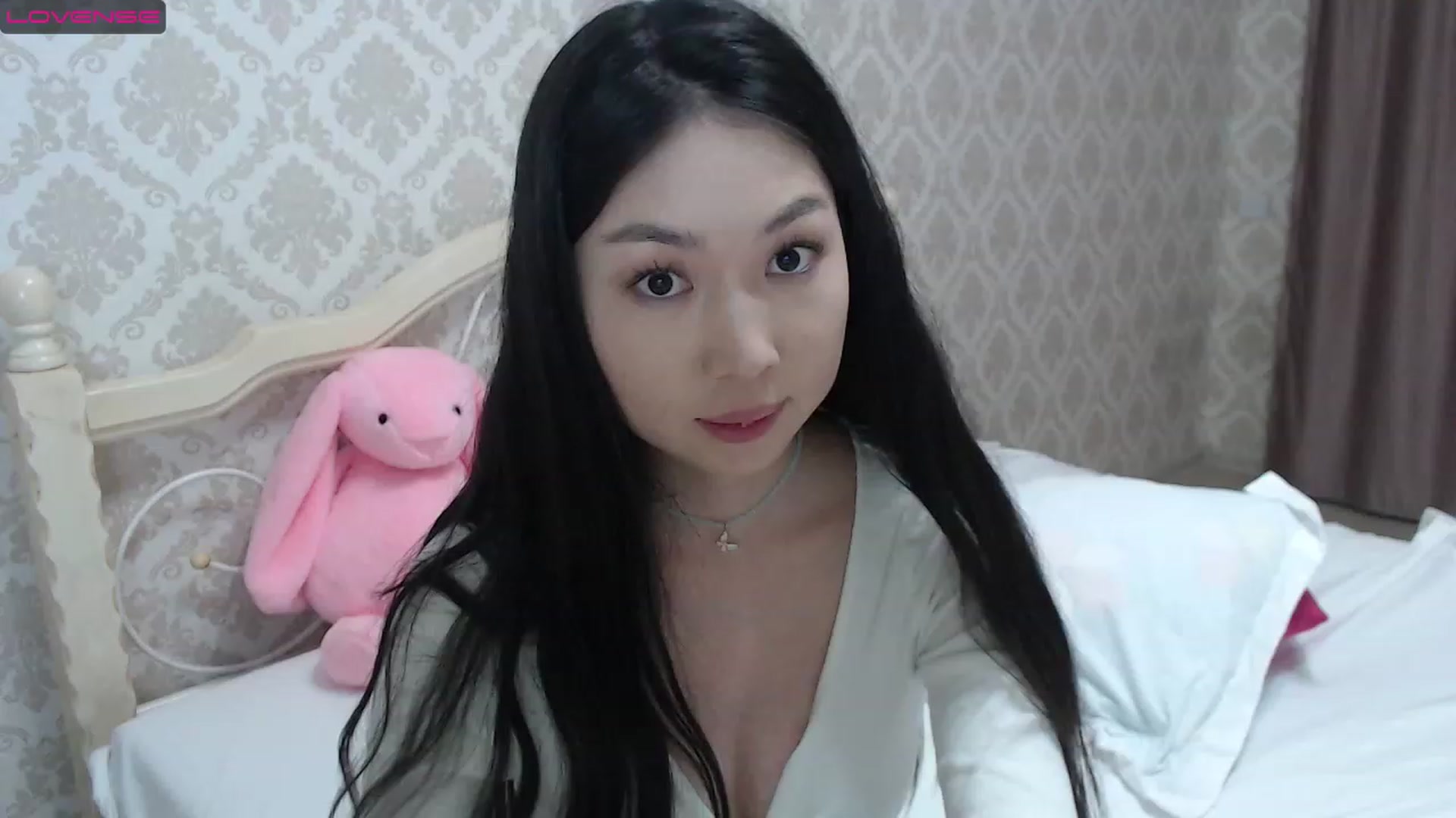 Gallery image thumbnail from blackfoxi's myfreecams stream on, 05/15/2023, 17:17 image 15 of 20