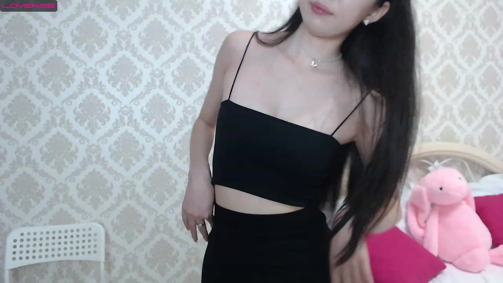 Gallery image thumbnail from blackfoxi's myfreecams stream on, 05/17/2023, 10:28 image 14 of 20